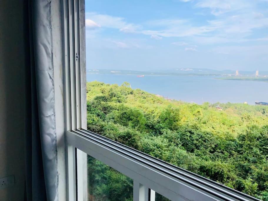 Lovely 2-Bedroom Sea View Serviced Apartment Dabolim Goa Bagian luar foto