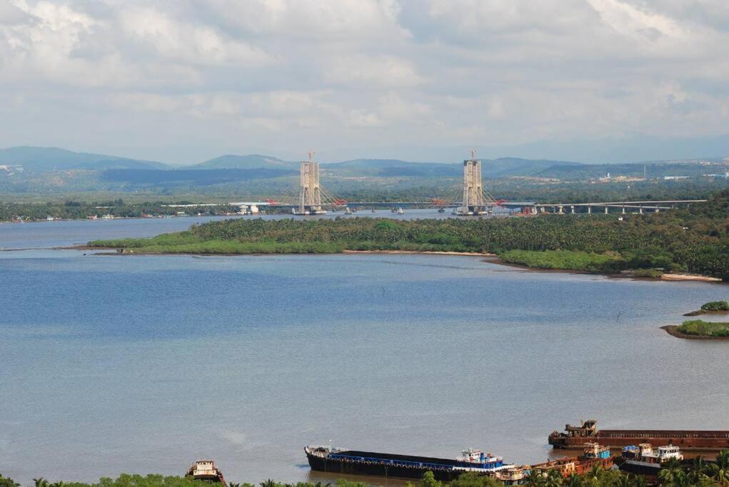 Lovely 2-Bedroom Sea View Serviced Apartment Dabolim Goa Bagian luar foto