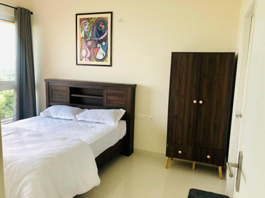 Lovely 2-Bedroom Sea View Serviced Apartment Dabolim Goa Bagian luar foto